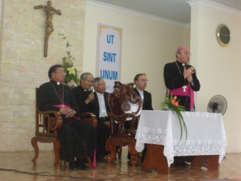 Sứ thần Tòa Thánh gặp gỡ linh mục BMT