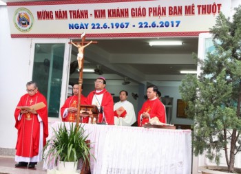 Thánh lễ Kim Khánh GP.BMT tại Nhà thờ Chính Tòa
