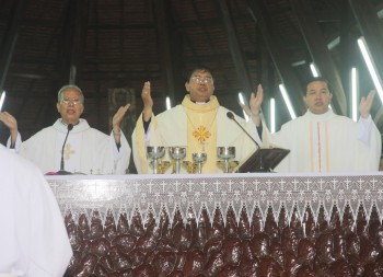Thánh lễ tạ ơn kỷ niệm 9 năm giám mục