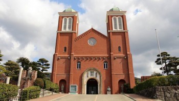 Hạn chế viếng nhà thờ ở Tokyo