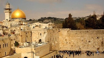 Phong toả tài khoản của Toà Thánh tại Giêrusalem