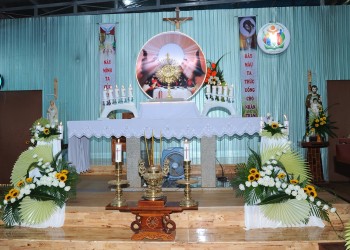 Chầu Thánh Thể tại Giáo họ Thanh Sơn