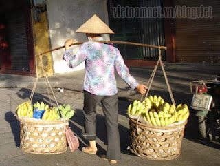 Một đời quang gánh