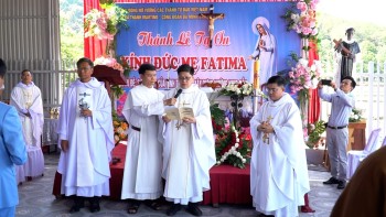 Sức Mạnh của Tình Thương