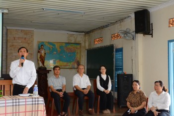 GIAO HẠT MẪU TÂM KHAI GIẢNG LỚP GIÁO LÝ SƠ CẤP.