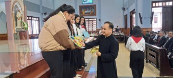 Gx. Vinh Quang: Bế giảng năm học Giáo lý