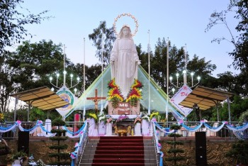 Đại lễ Đức Maria Hồn Xác Lên Trời