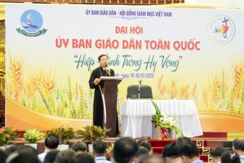 Ngày thứ hai -  Đại Hội ủy ban Giáo Dân toàn quốc.