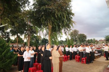 GX Châu Sơn: Thánh lễ Tháng 10 tại Nghĩa Trang