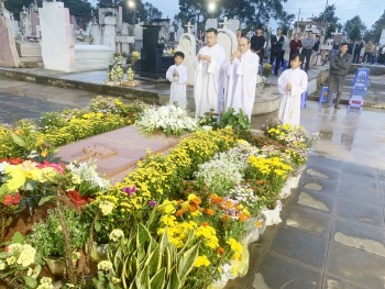 Gx. Vinh Hương - Quý Cha quê hương hướng về Cội nguồn