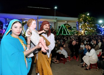 Giáo xứ Vinh Quang: Canh thức Giáng Sinh