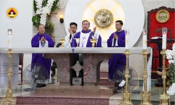 Lễ Tro tại Nhà thờ Chính Tòa Ban Mê Thuột