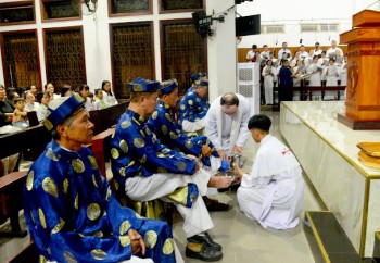 G.x Dũng Lạc : Thánh lễ Tiệc ly 2026