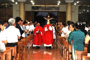 ​​​​​​​Giáo xứ Thổ Hoàng: Thứ Sáu Tuần Thánh 2026