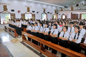 Giáo Xứ Kim Mai: Thánh Lễ Lên Đường.