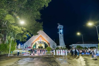 Gx. Vinh Hương: Bế mạc Tháng Hoa