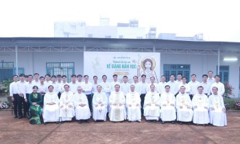 TCV LÊ BẢO TỊNH: THÁNH LỄ BẾ GIẢNG NĂM HỌC