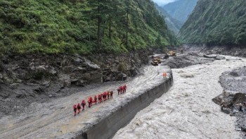 ĐTC cầu nguyện cho các nạn nhân lũ quét tại Nepal