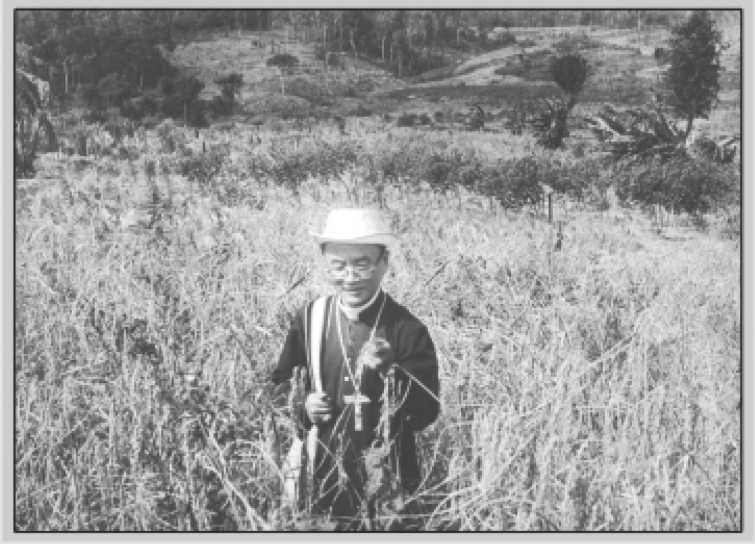 Đức Cha Phêrô Nguyễn Huy Mai với Chủng viện