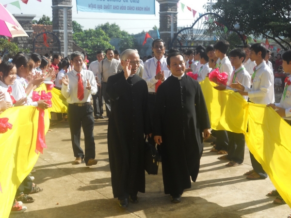 Thánh lễ Thêm sức tại Giáo xứ Quảng Đà