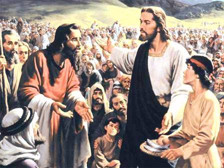 Jesus feeds 5000 people[1]