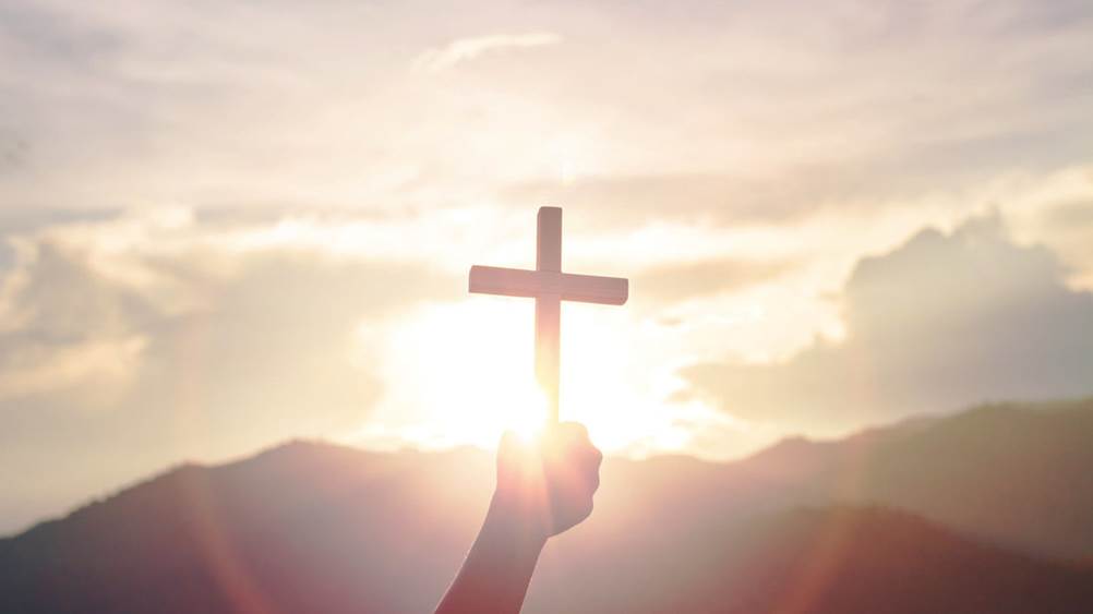 Mến Chúa – Yêu người: chính là thập giá tôi