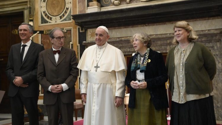 ĐTC trao Giải thưởng Ratzinger -2021