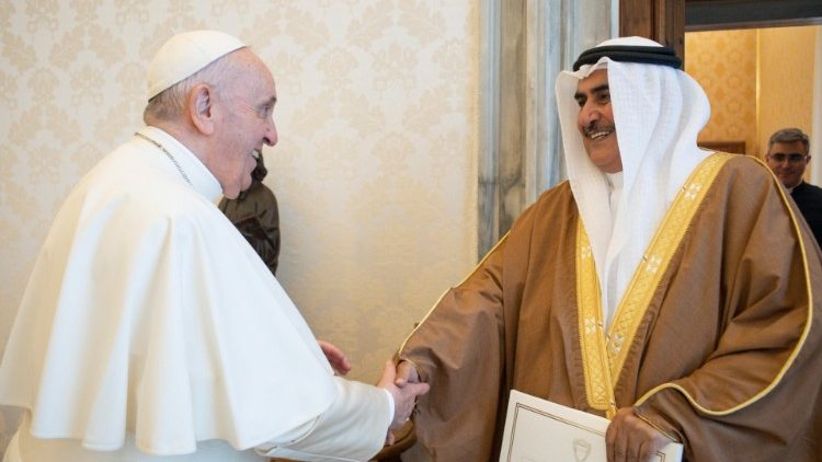 Quốc vương Hamad mời ĐTC đến Bahrain