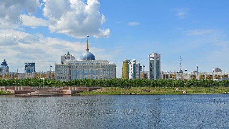 Kazakhstan chuẩn bị chuyến tông du của ĐTC