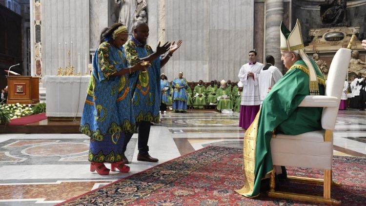 ĐTC chủ sự Thánh lễ với các tín hữu Congo