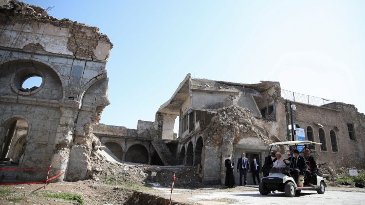 Chuông nhà thờ chính toà Mosul lại ngân vang