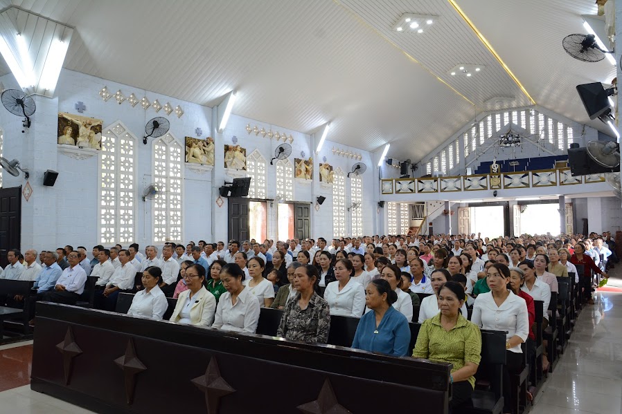 Quý chức Hạt Mẫu Tâm Hành hương Năm Thánh