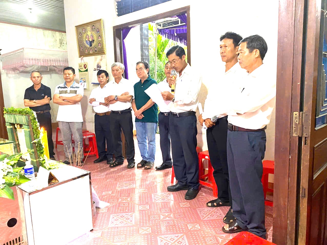 Gx Thổ Hoàng kính viếng bà cố Anê  Đậu Thị Thanh Hóa