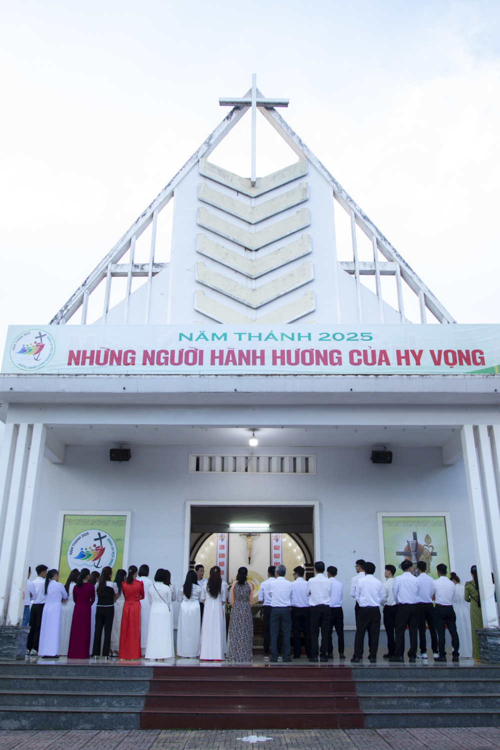 Thánh Lễ Rửa tội Tân Tòng tại Giáo xứ Kim Mai