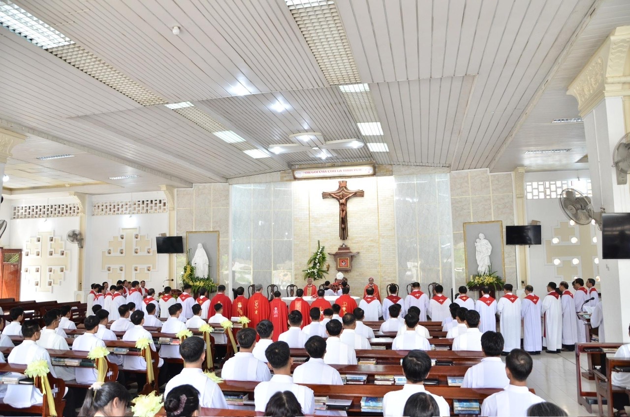 ĐCV Thánh Quý khai giảng năm học mới