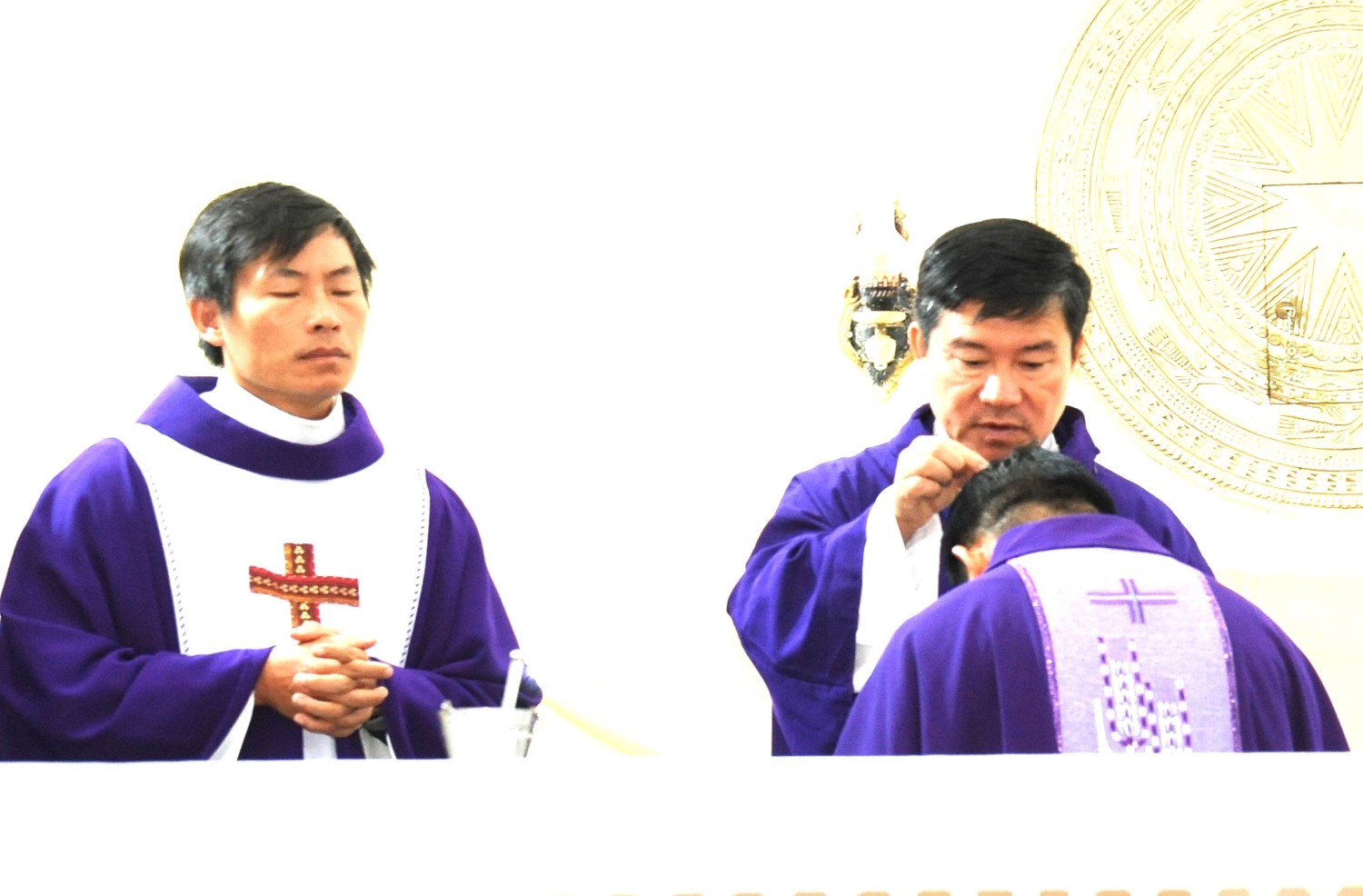 ​​​​​​​GX Thổ Hoàng: Thánh lễ Tro khai mạc Mùa Chay