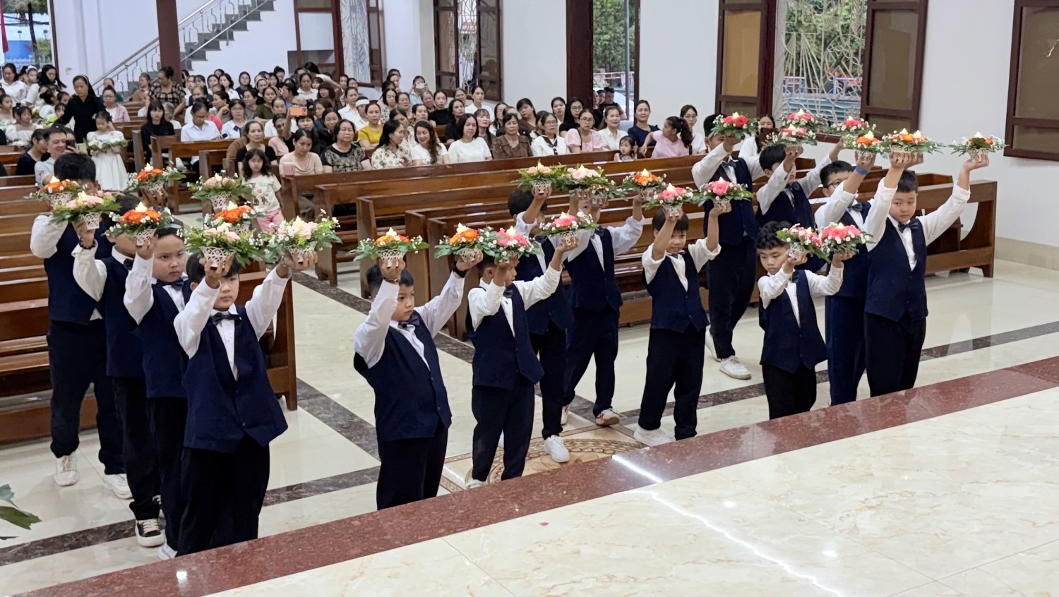 Giáo Xứ Kim Mai: Bế Mạc Tháng Hoa.
